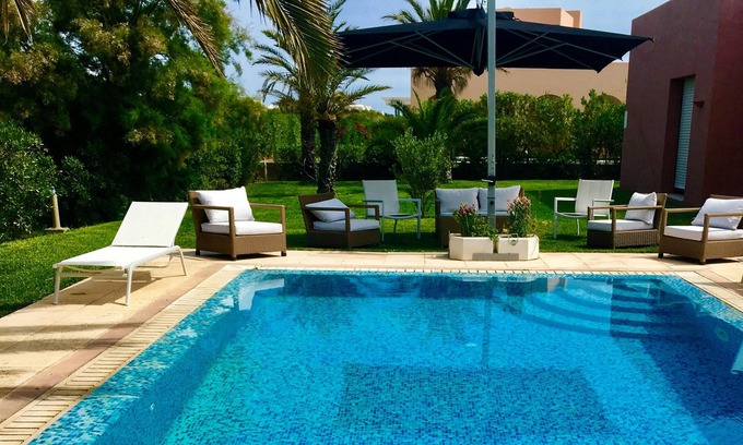 La Marsa Villa | Homerez - Spacious villa 400 m away from the beach for 6 ppl. with swimming-pool