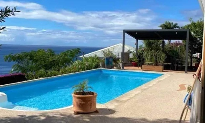 Case-Pilote Apartment | Homerez - Studio Case-Pilote, sea view
