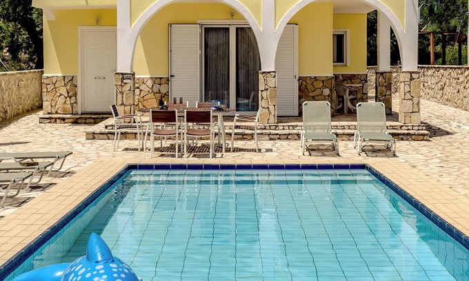 Agrilia Villa | Homerez - Villa Agrilia with Pool
