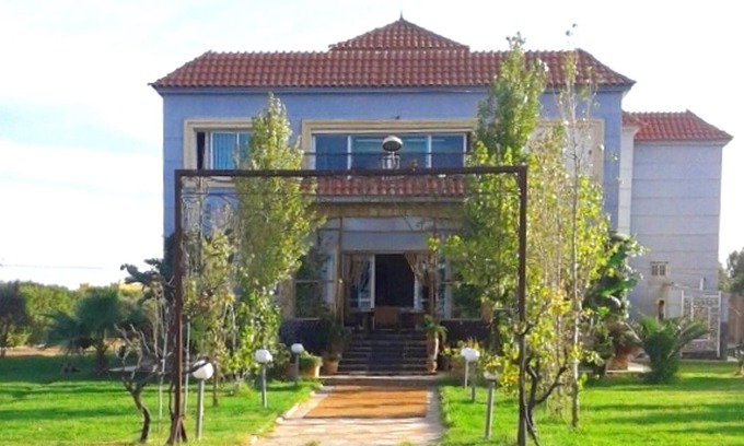 Laghnimyene Villa | Homerez - Villa for 6 ppl. with swimming-pool and terrace at Laghnimyene