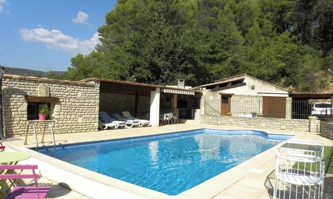 Lioux Villa | Homerez - Villa in Lioux with pool