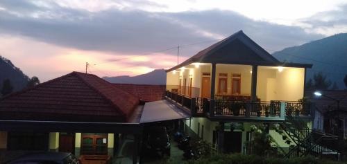 Ngadisari House | Homestay Anggun Bromo