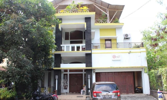 Depok House | Homestay at Candi Gebang by ecommerceloka