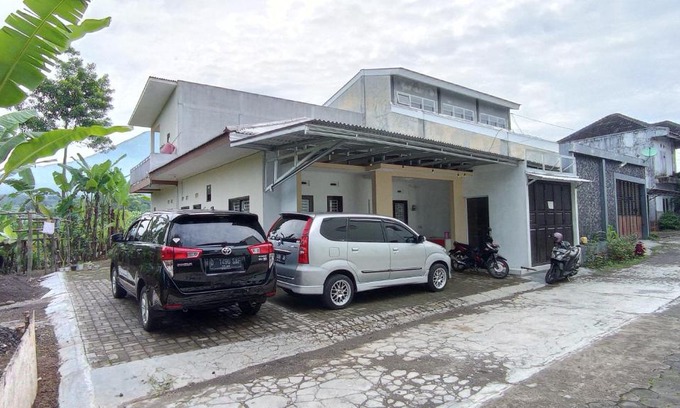 Wonosobo Villa | Homestay Bilqis Full House Syariah