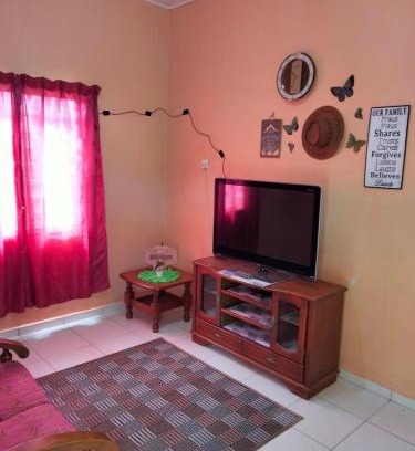 Tanjung Kling House | HOMESTAY CAHAYA PUTERI