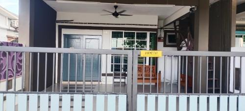 Kluang House | HOMESTAY D'TEPIAN CASA, BANDAR SERI IMPIAN KLUANG