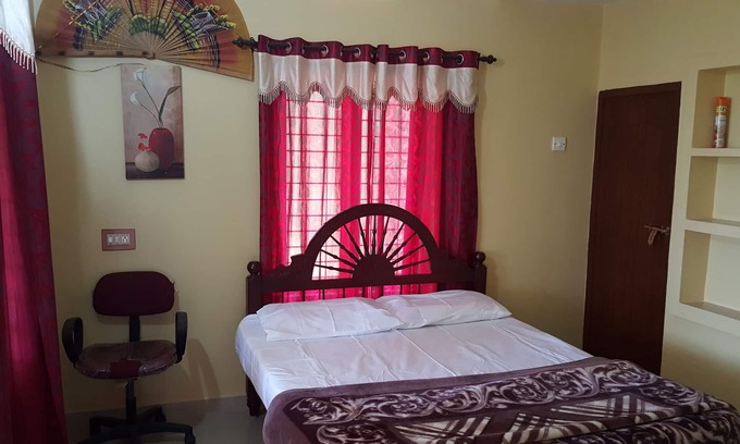 Pinangode House | Homestay for families