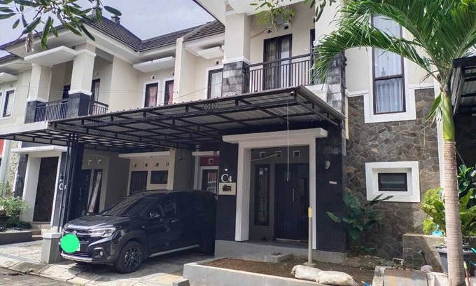 Yogyakarta Villa | Homestay Jogja 999