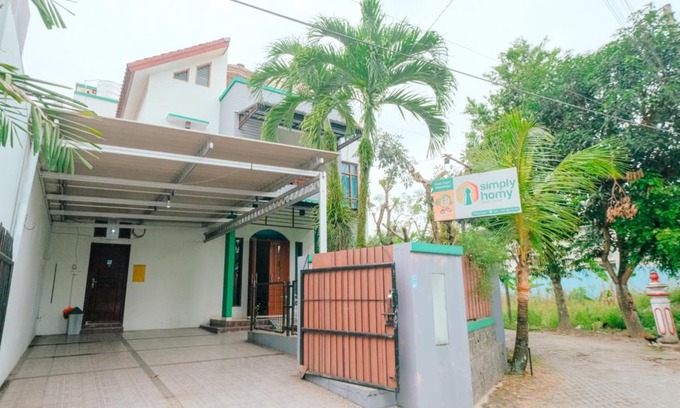 Sinduadi House | Homestay Jogja Pogung Dekat UGM by Simply Homy