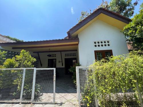 Sewon House | Homestay Jogja Rumah Obit By Simply Homy