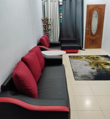 Chemor House | Homestay Lyn Impian
