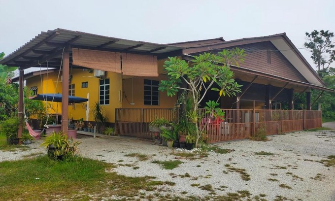 Manir House | Homestay Murah Di Manir, Kuala Terengganu B