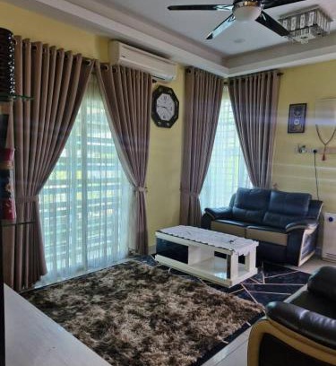 Ayer Molek House | HOMESTAY RIZQI - MUS LIM Only