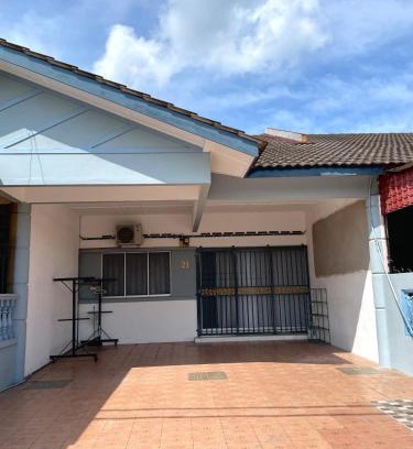 Paya Besar House | Homestay Rumbia Kuantan