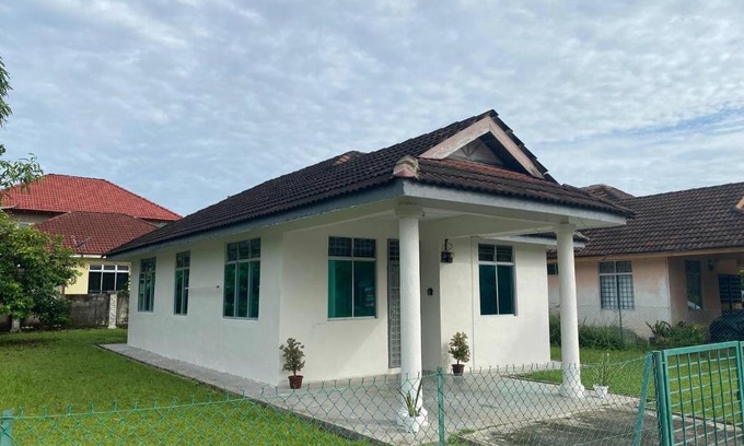 Kuantan House | Homestay Sungai Isap Damai