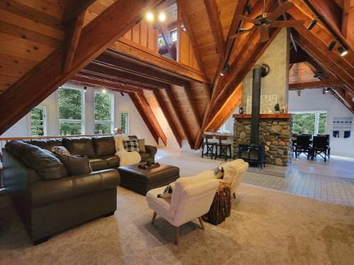 McKinney Estates House | Homewood Hideaway Family Friendly plus EV Charger
