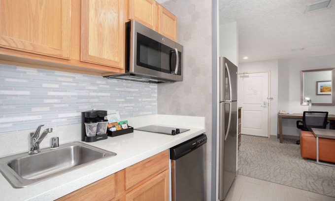 Northeast Heights Hotel | Homewood Suites by Hilton Albuquerque-Journal Center