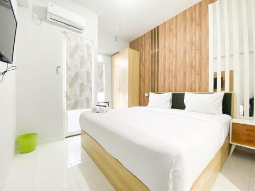 Semarang Apartment | Homey 1BR without Living Room at Amartha View Apartment By Travelio