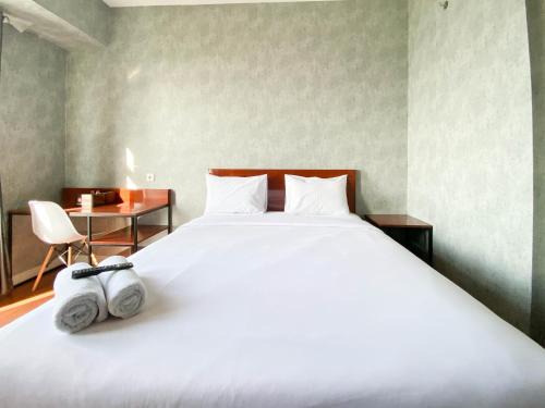 Semarang Apartment | Homey and Good Choice Studio at Amartha View Apartment By Travelio