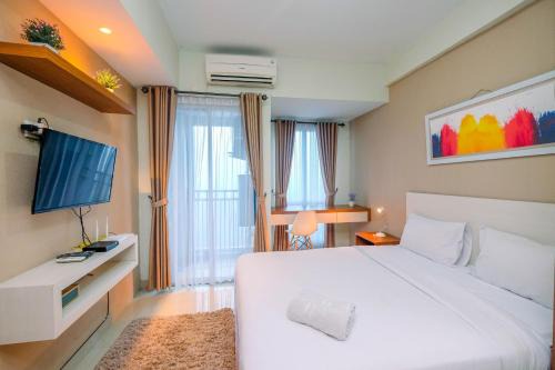 Bekasi Timur Apartment | Homey and Relaxing Studio @ Grand Dhika City Apartment By Travelio