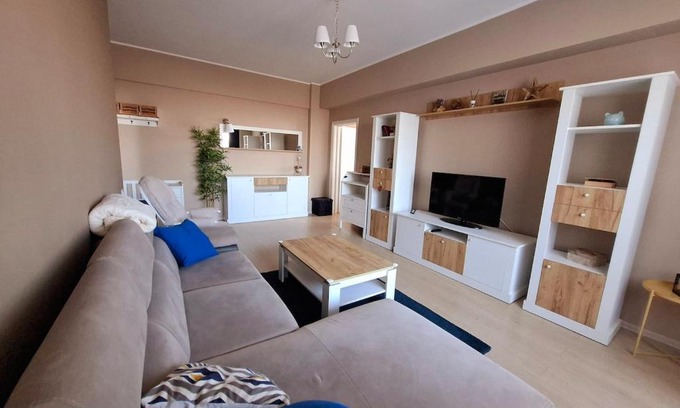 Sector 4 Apartment | Homey Apartment Vacaresti
