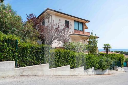 Pineto Villa | Homiday - Villa Mila