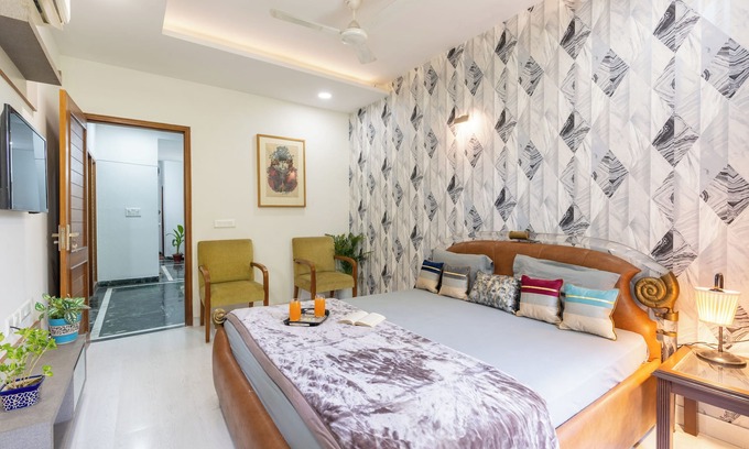 New Friends Colony House | Homlee-3bhk Green Luxury in SDEL