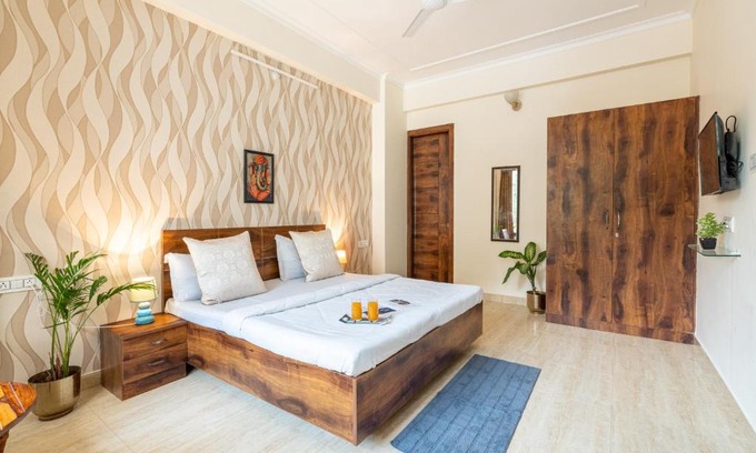Tapovan Apartment | Homlee-Jumbo 1BHK-2AC-Kitchen-Lift-Parking-Tapovan