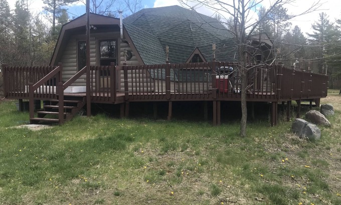 Lewiston House | Honey dome Hideout Unique cabin sitting on 5 acres in northern Michigan