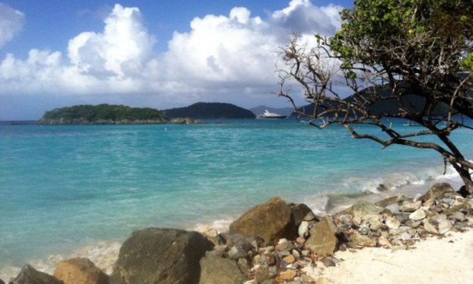 Lower Carolina House | Honeymoon Backpacker Cottage - St. John Virgin Islands