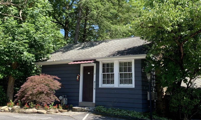 Gatlinburg Cottage | Honeymoon Cottage, creek view.