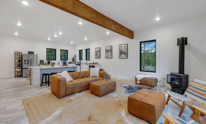 Jamestown House | Honeymoon Luxery Escape