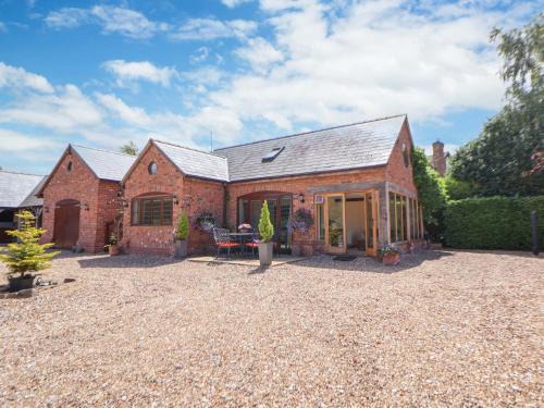 Cheshire West and Chester House | Honeysuckle Farmhouse