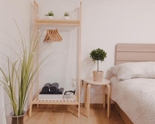 Sinchon-dong Apartment | Hongdae House