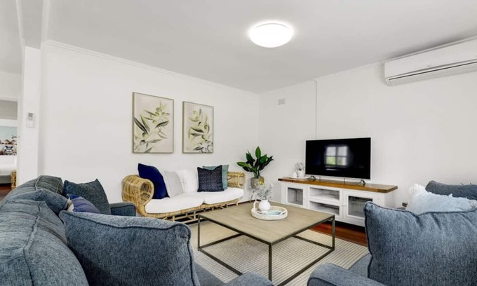 Bathurst Apartment | Hope St Cottage III - Elegant & Cosy, Sleeps 6