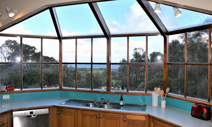 Warrnambool House | Hopkins Point - Family holiday home, with views of logans Beach