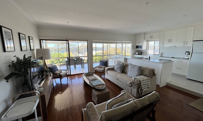 Hyams Beach House | Horizon at HYAMS BEACH JERVIS BAY - Linen provided