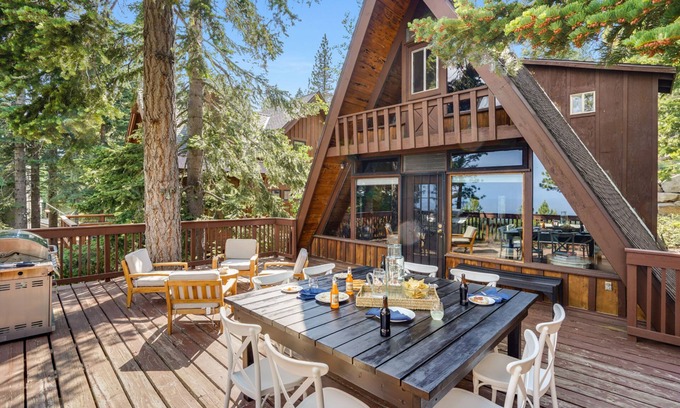 Talmont Cabin | Horizon by AvantStay | Stunning A-frame Cabin w/Hot Tub, Billiards, Lake Views