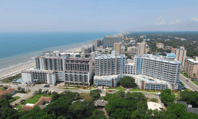 Myrtle Beach Condo | Horizons at 77th Resort 2BR Suite Friday Check-In