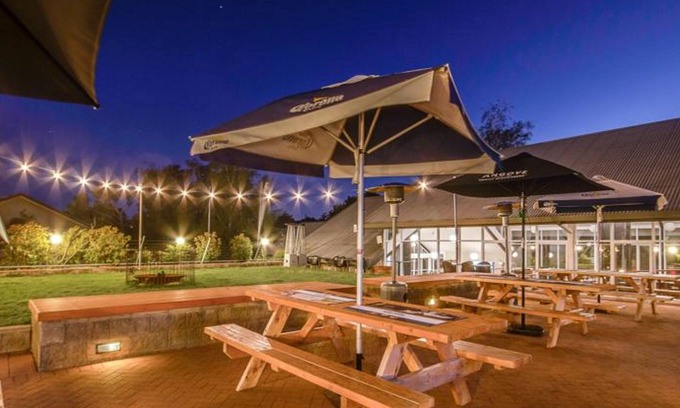 Jindabyne Hotel | Horizons Lake Jindabyne