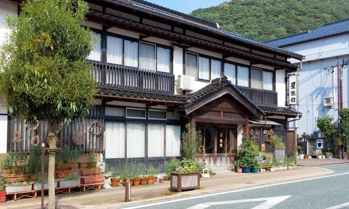 Mukaichi Onsen Hotel | Hoshi Ryokan