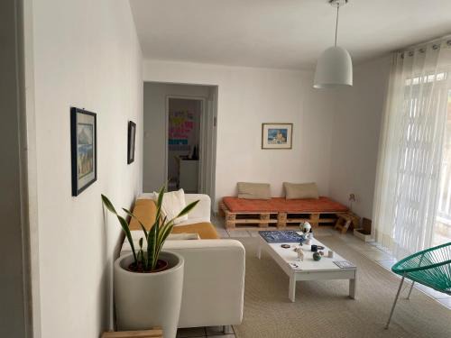Costa Azul House | Hospedagem Econômica no Carnaval