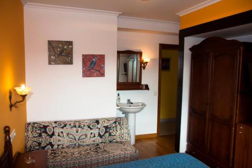Figueras (Castropol) House | Hospedaxe Carragal