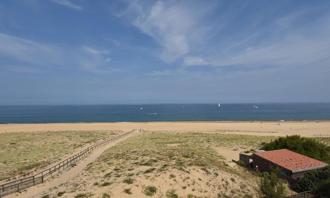 Soorts-Hossegor Apartment | Hossegor "RAYON VERT" Apartment with ocean view for 4 people.