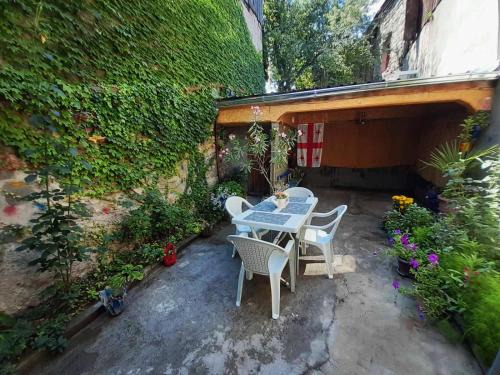 Akhaltsikhe House | Host Family