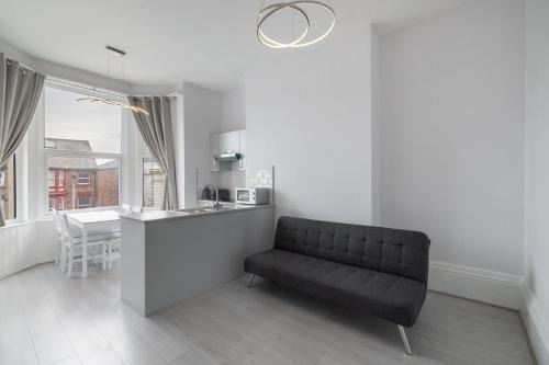 Scarborough City Centre Apartment | Host & Stay - Aberdeen Walk Apartment