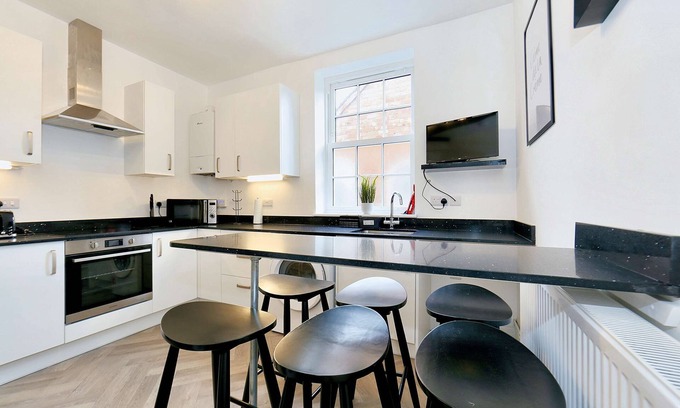 Worcester Apartment | Host & Stay | Broad Street