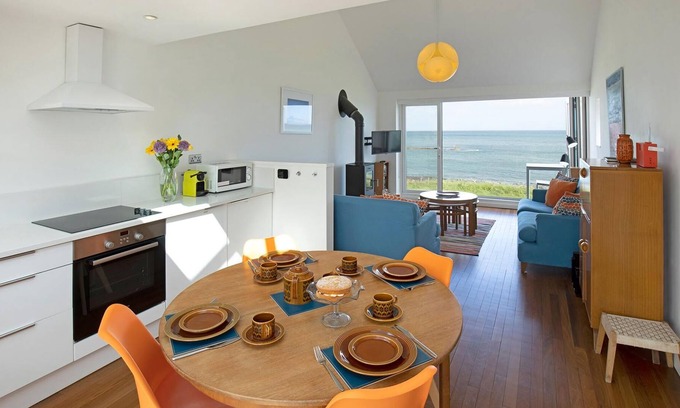 Craster House | Host Stay Craster Waves