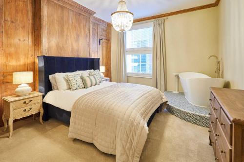 Whitby House | Host & Stay - Dalton House