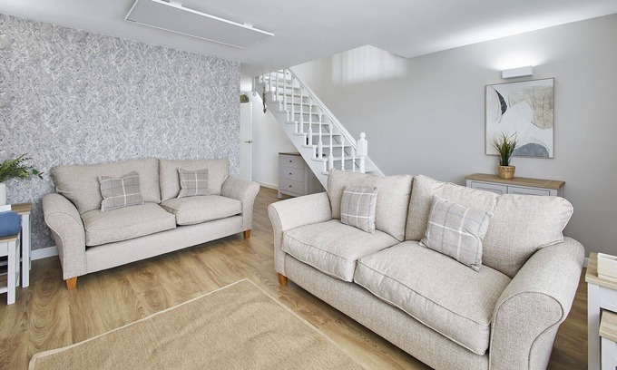 Sunderland House | Host & Stay | Emilyn House